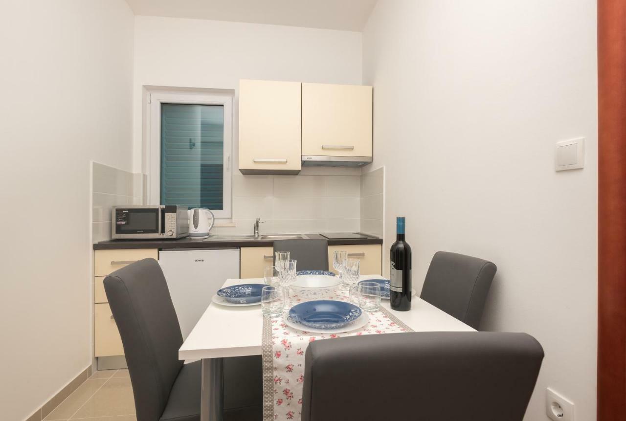 מאקרסקה Apartmani Stella Maris מראה חיצוני תמונה